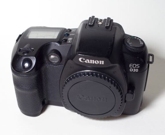 Canon EOS D30